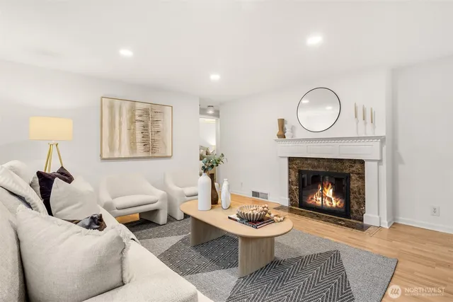 $874,998 | 14021 27th Avenue Northeast, Seattle, WA 98125