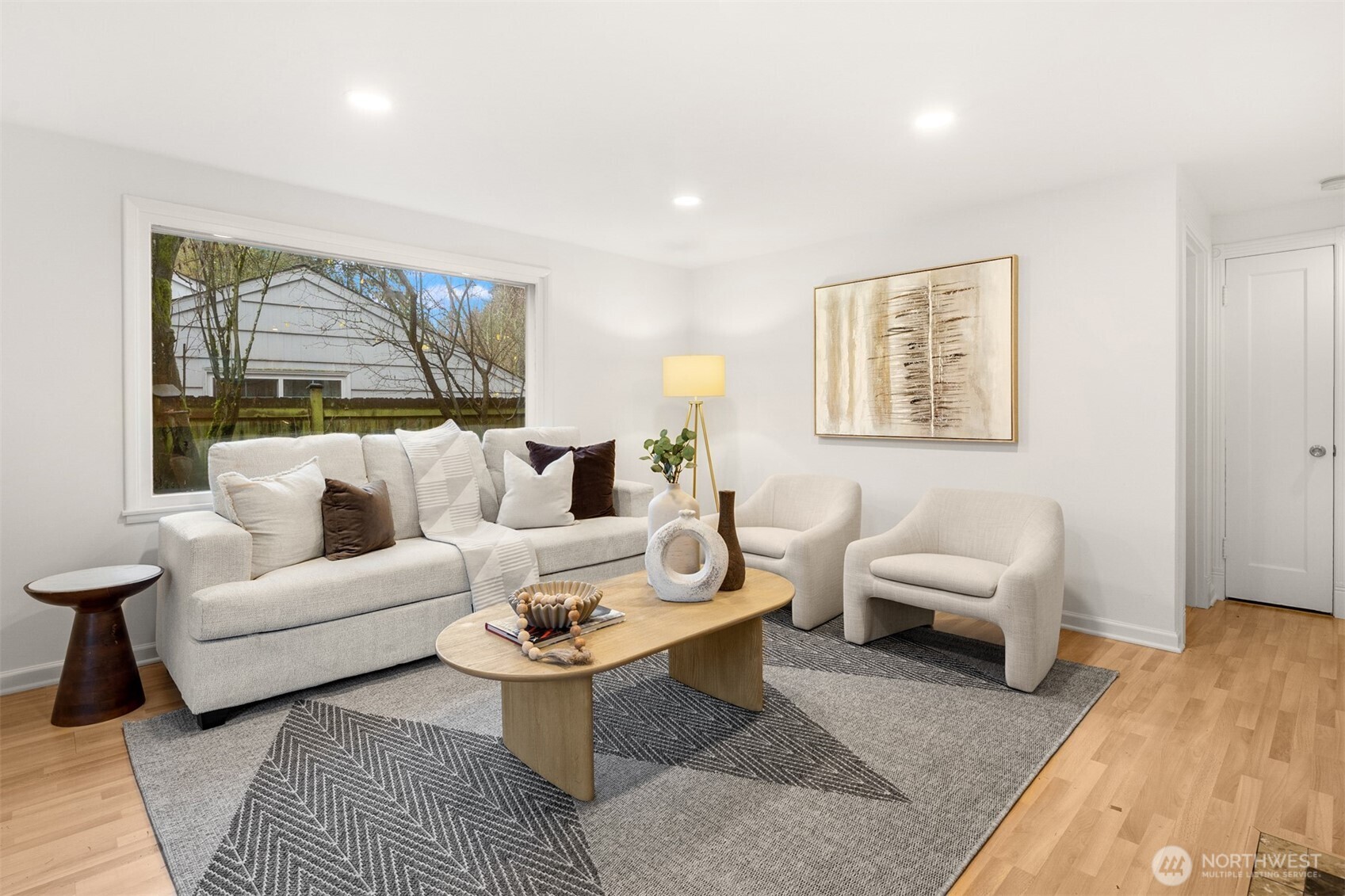 14021 27th Avenue Northeast Seattle, WA 98125 - Photo 9 of 32