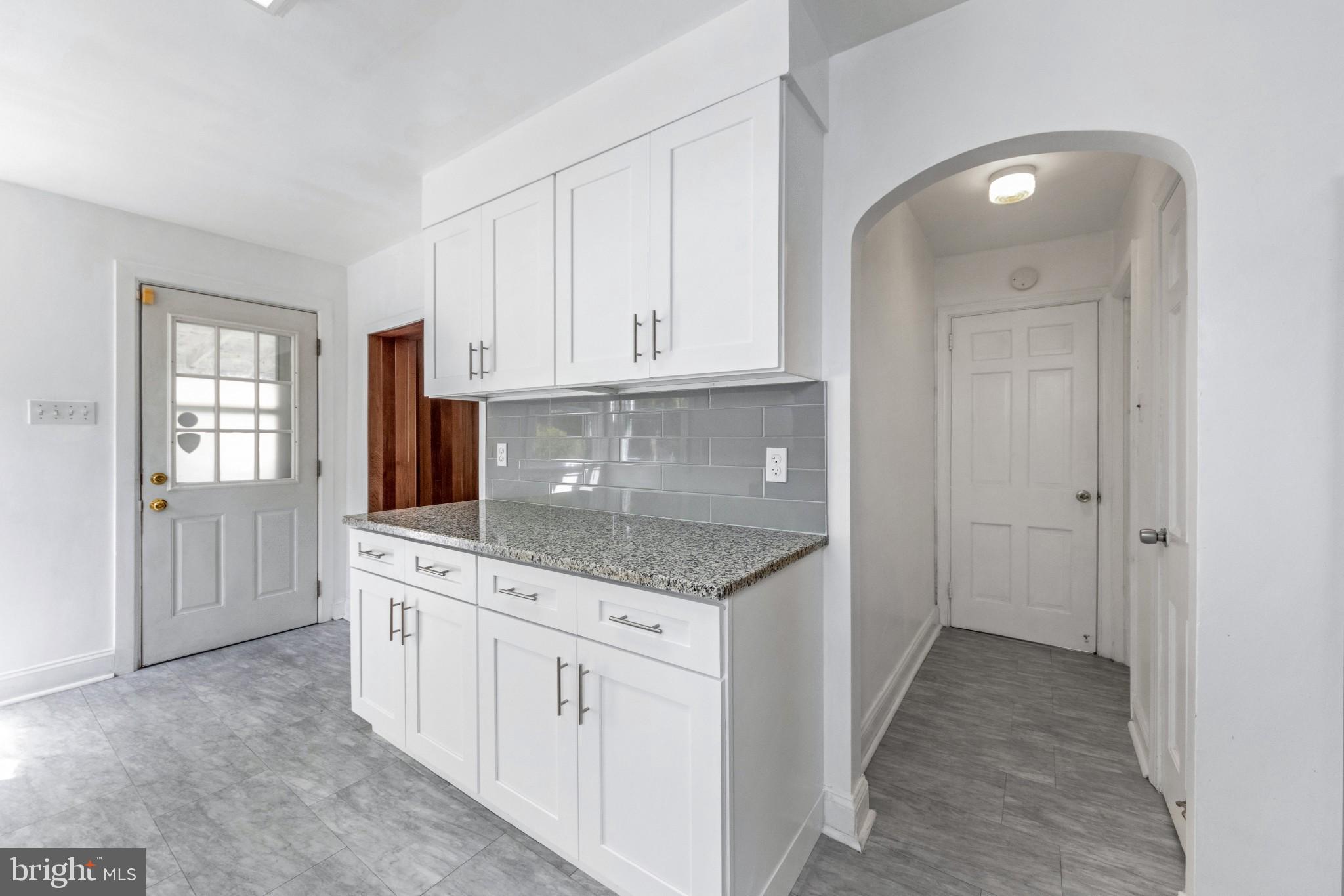 1 Lanfair Road Cheltenham, PA 19012 - Photo 6 of 23 Kitchen cabinets/side wall