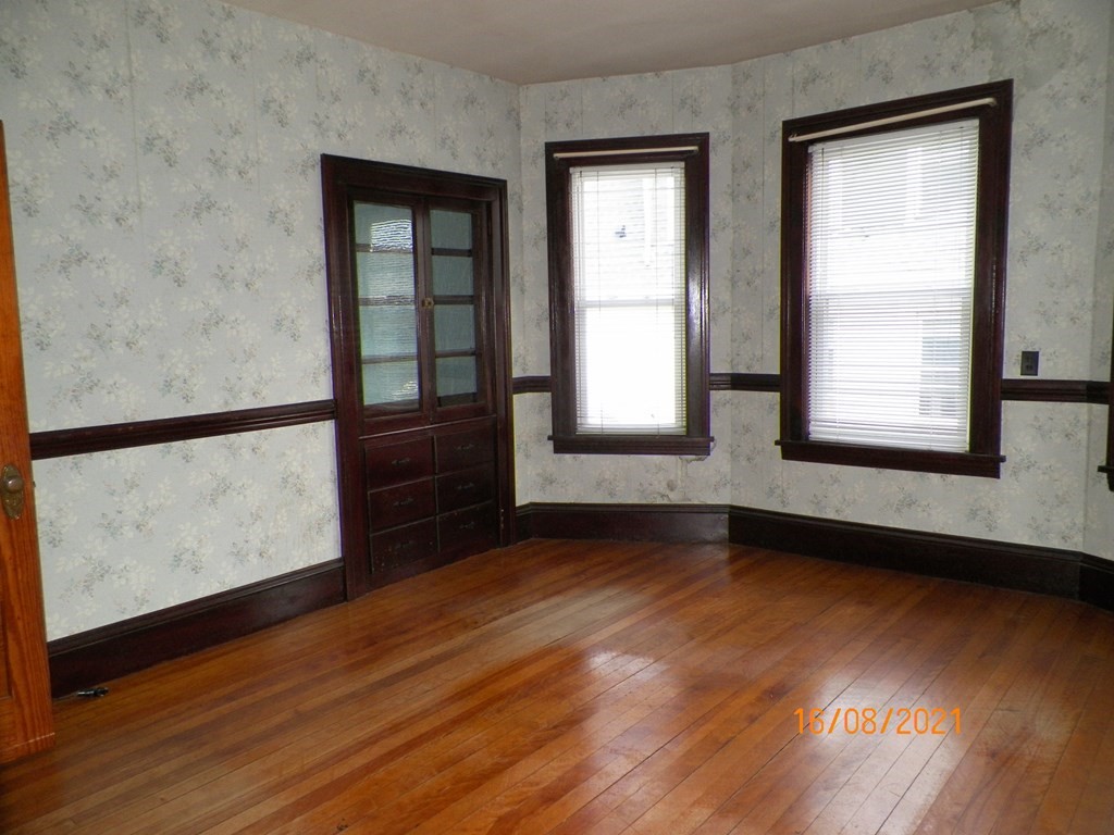 94 Vernon Street Worcester, MA 01610 - Photo 17 of 42