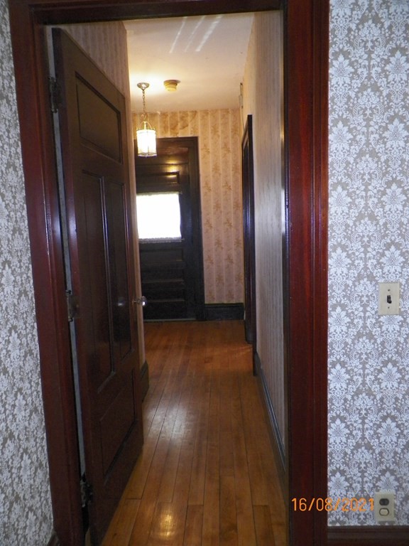 94 Vernon Street Worcester, MA 01610 - Photo 19 of 42