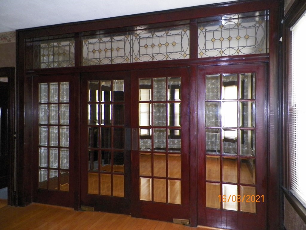 94 Vernon Street Worcester, MA 01610 - Photo 3 of 42