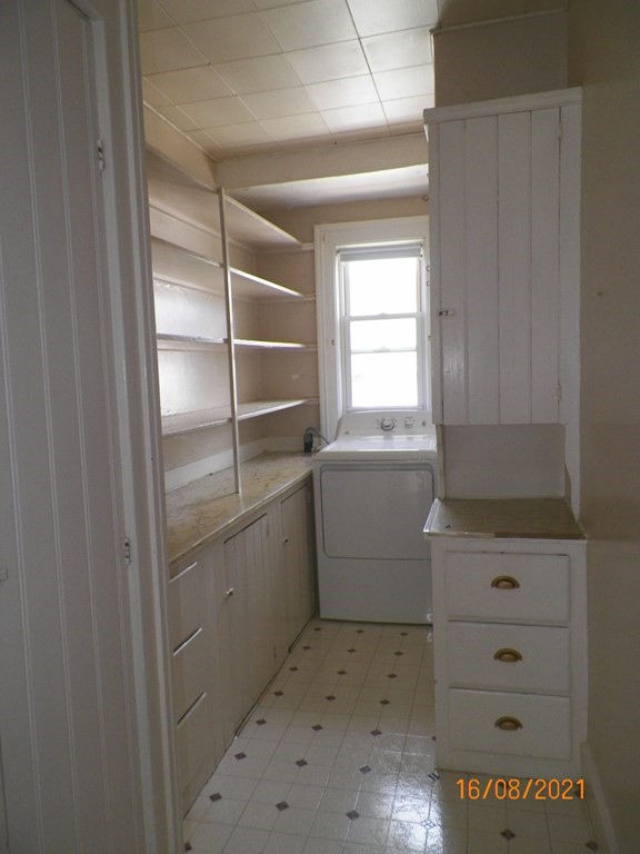 94 Vernon Street Worcester, MA 01610 - Photo 33 of 42