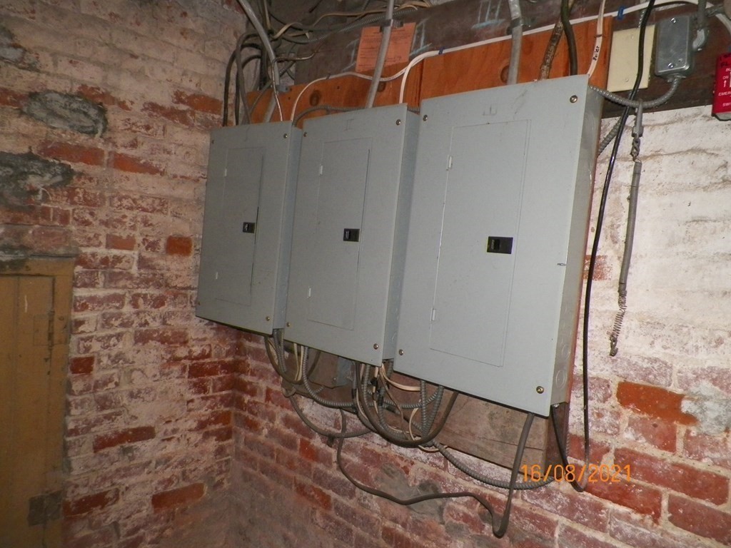 94 Vernon Street Worcester, MA 01610 - Photo 37 of 42