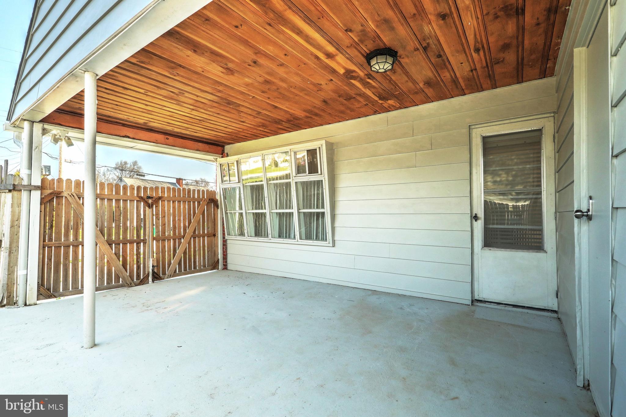 712 Fireside Road York, PA 17404 - Photo 26 of 30 Carport