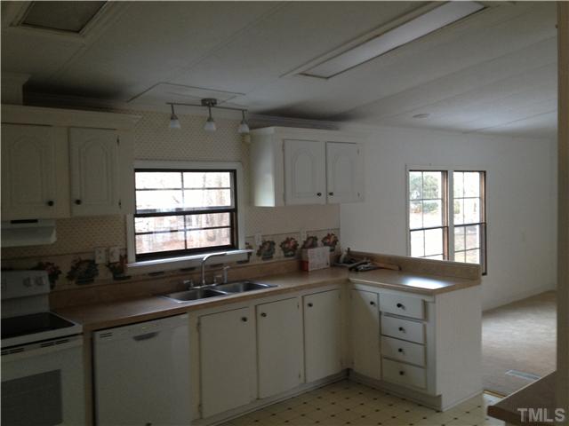 552 Billy Hicks Road Roxboro, NC 27574 - Photo 3 of 9
