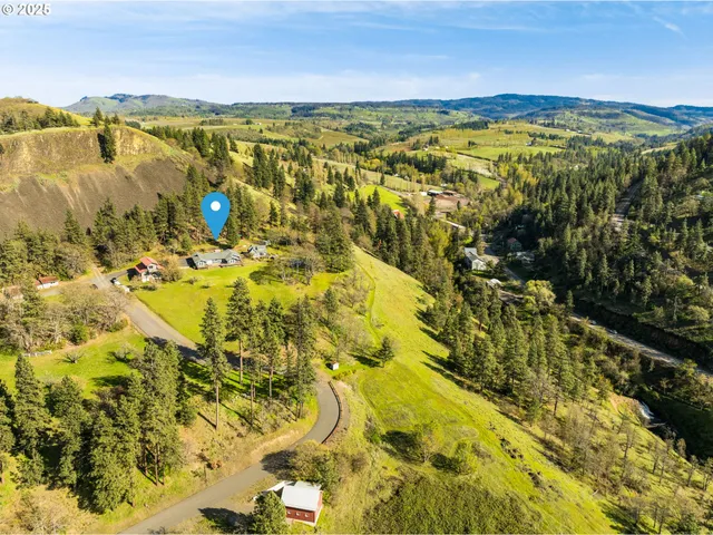 a view of an ocean view