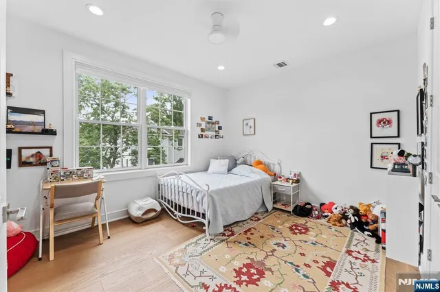 $1,299,000 | 110 Mason Court, Unit 3H, Haworth, NJ 07641