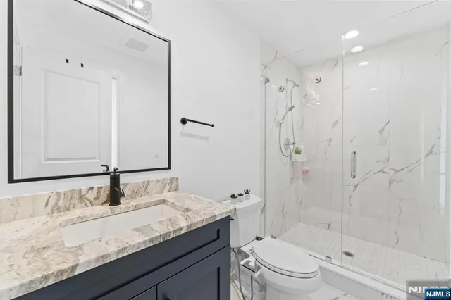 $1,299,000 | 110 Mason Court, Unit 3H, Haworth, NJ 07641