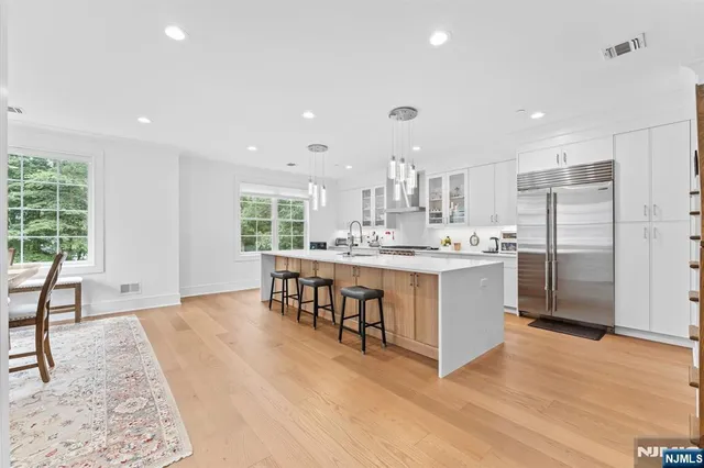 $1,299,000 | 110 Mason Court, Unit 3H, Haworth, NJ 07641