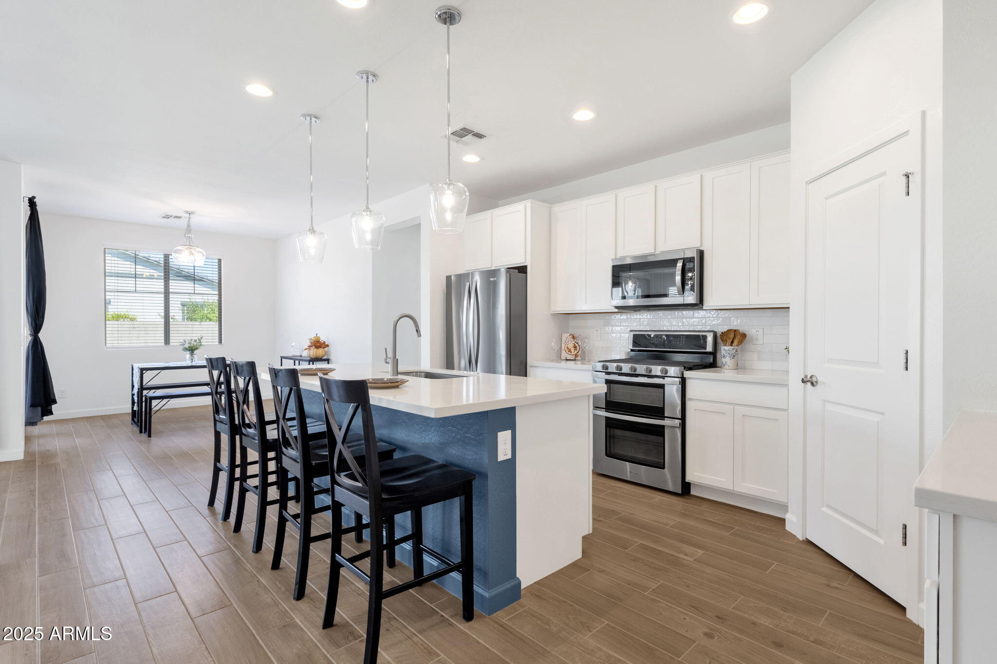 22754 East Domingo Road Queen Creek, AZ 85142 - Photo 8 of 38 Kitchen
