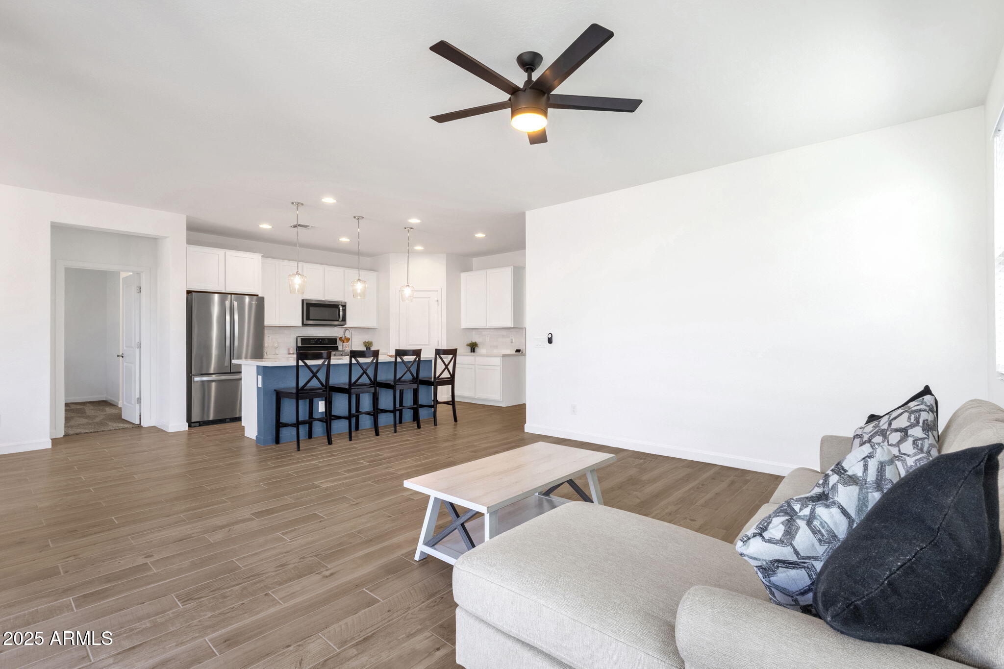 22754 East Domingo Road Queen Creek, AZ 85142 - Photo 9 of 38 Family room