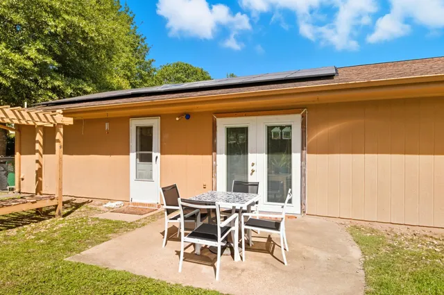 $240,000 | 2101 Portsmouth Circle, Tallahassee, FL 32311