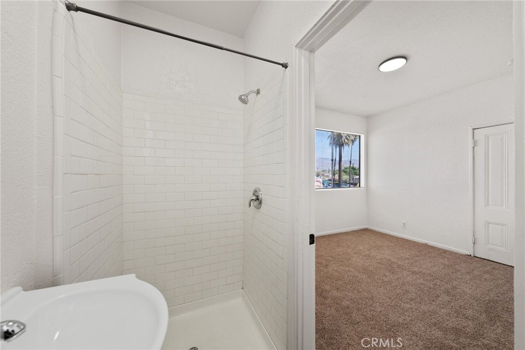 927 Orange Street, Unit 5 Redlands, CA 92374 - Photo 10 of 12