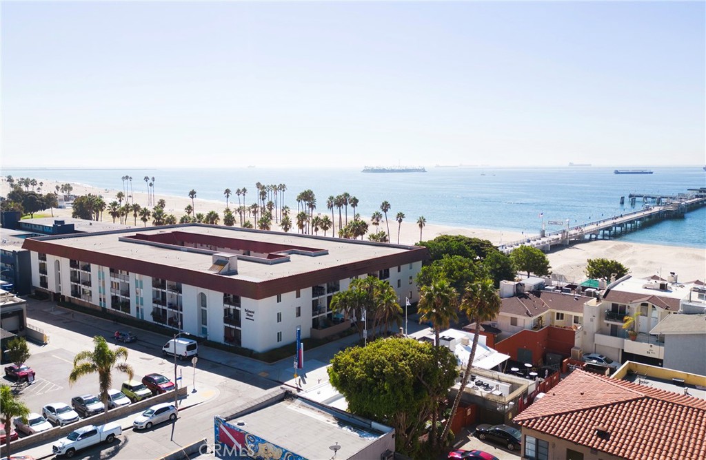 3939 East Allin, Unit 109 Long Beach, CA 90803 - Photo 18 of 21 a view of a city with lawn chairs