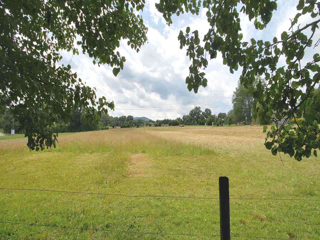398 Old Batson Road Taylors, SC 29687 - Photo 5 of 6