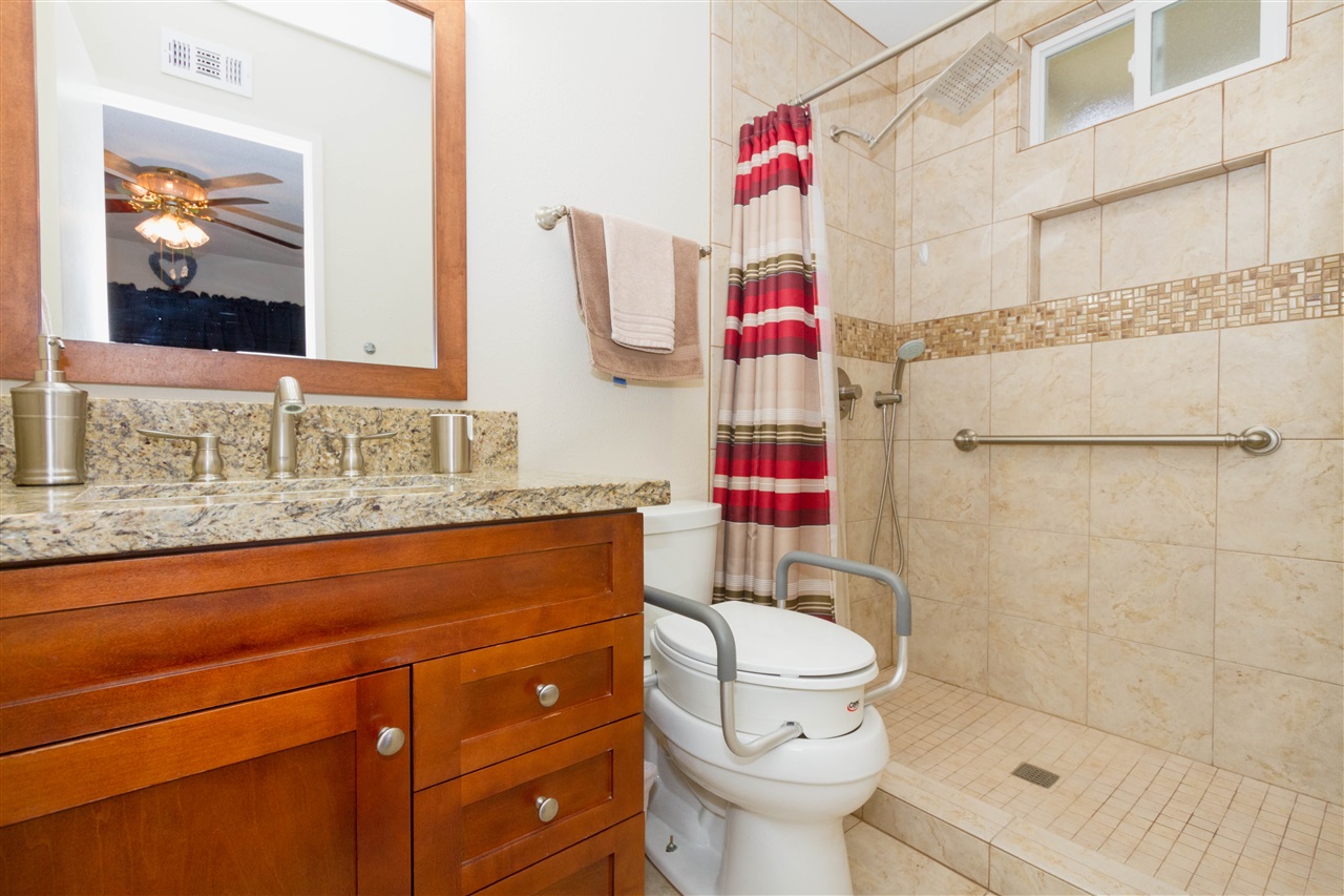 762 South Wisconsin Street Fallbrook, CA 92028 - Photo 16 of 25