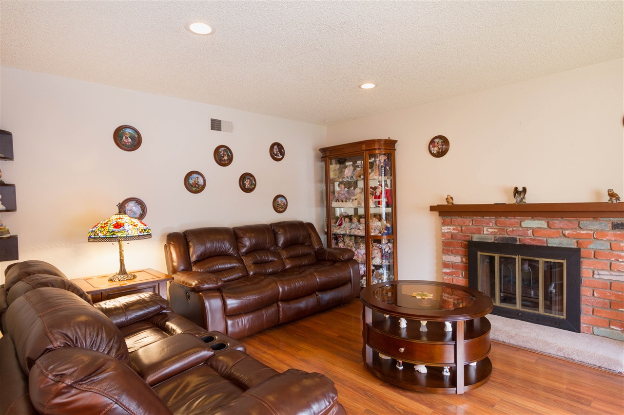 762 South Wisconsin Street Fallbrook, CA 92028 - Photo 3 of 25