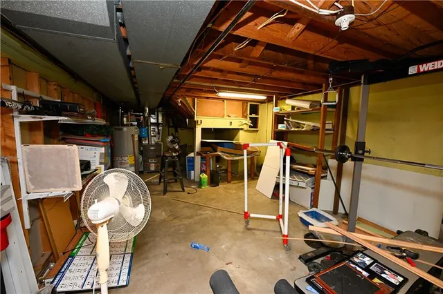 $430,000 | 909 Tam-O-Shanter Drive, Kansas City, MO 64145