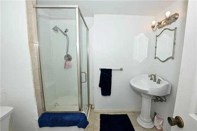 $430,000 | 909 Tam-O-Shanter Drive, Kansas City, MO 64145