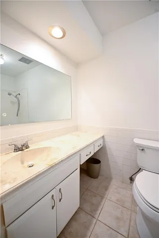 $430,000 | 909 Tam-O-Shanter Drive, Kansas City, MO 64145