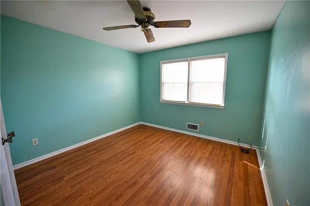 $430,000 | 909 Tam-O-Shanter Drive, Kansas City, MO 64145