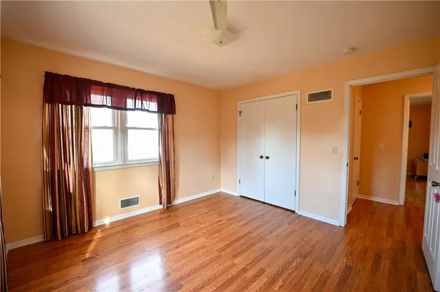 $430,000 | 909 Tam-O-Shanter Drive, Kansas City, MO 64145