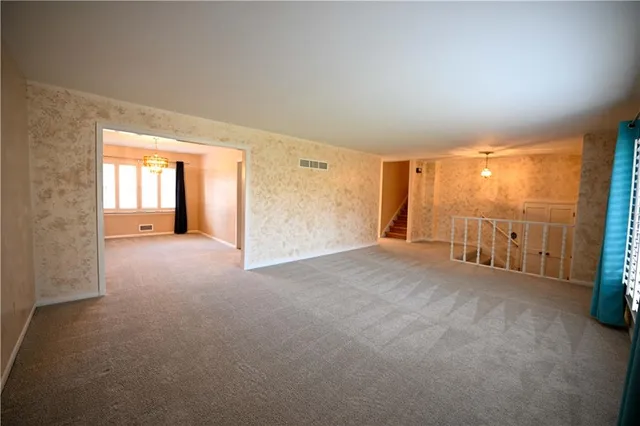 $430,000 | 909 Tam-O-Shanter Drive, Kansas City, MO 64145