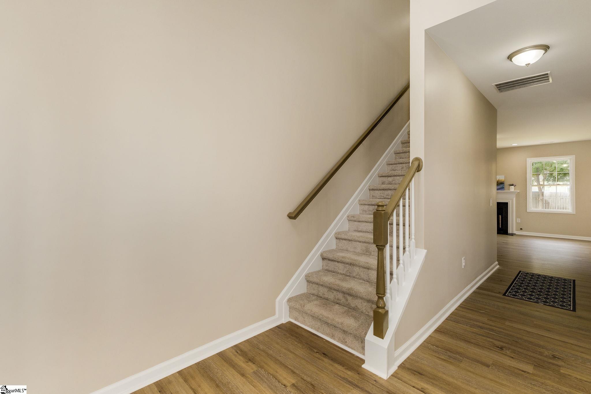 204 Catalan Street Greenville, SC 29607 - Photo 4 of 44