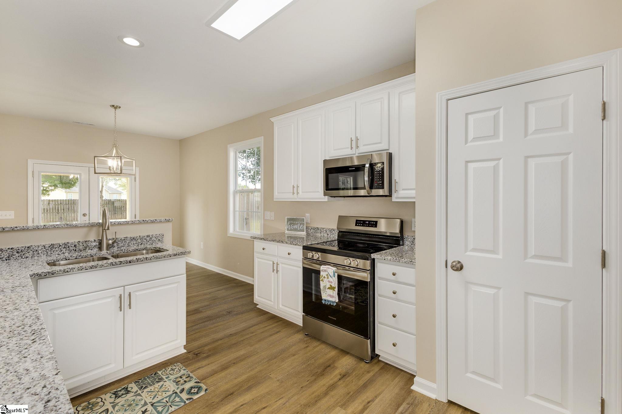 204 Catalan Street Greenville, SC 29607 - Photo 9 of 44