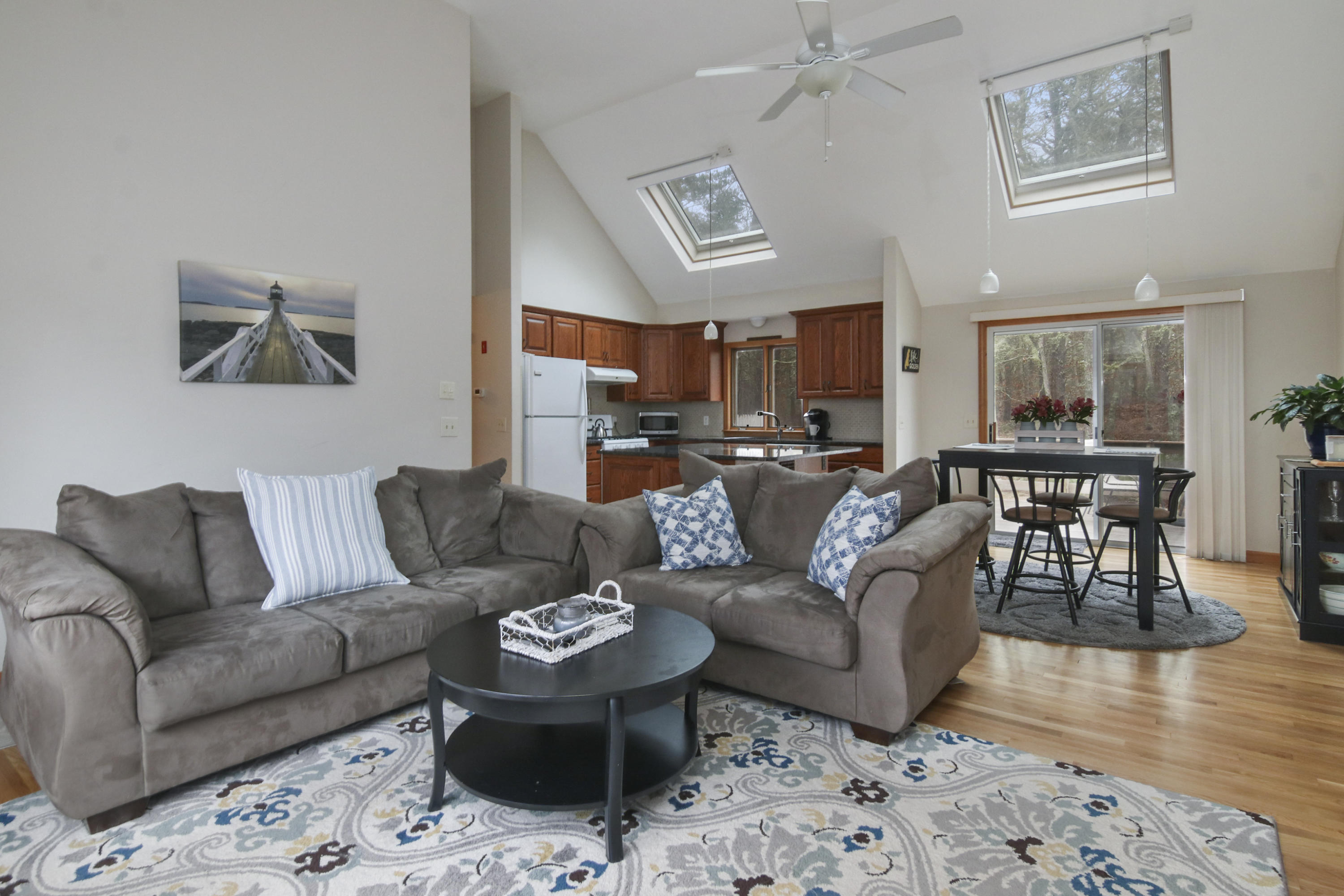 21 Spruce Grove Road Harwich, MA 02645 - Photo 5 of 20 006-photo--8073323