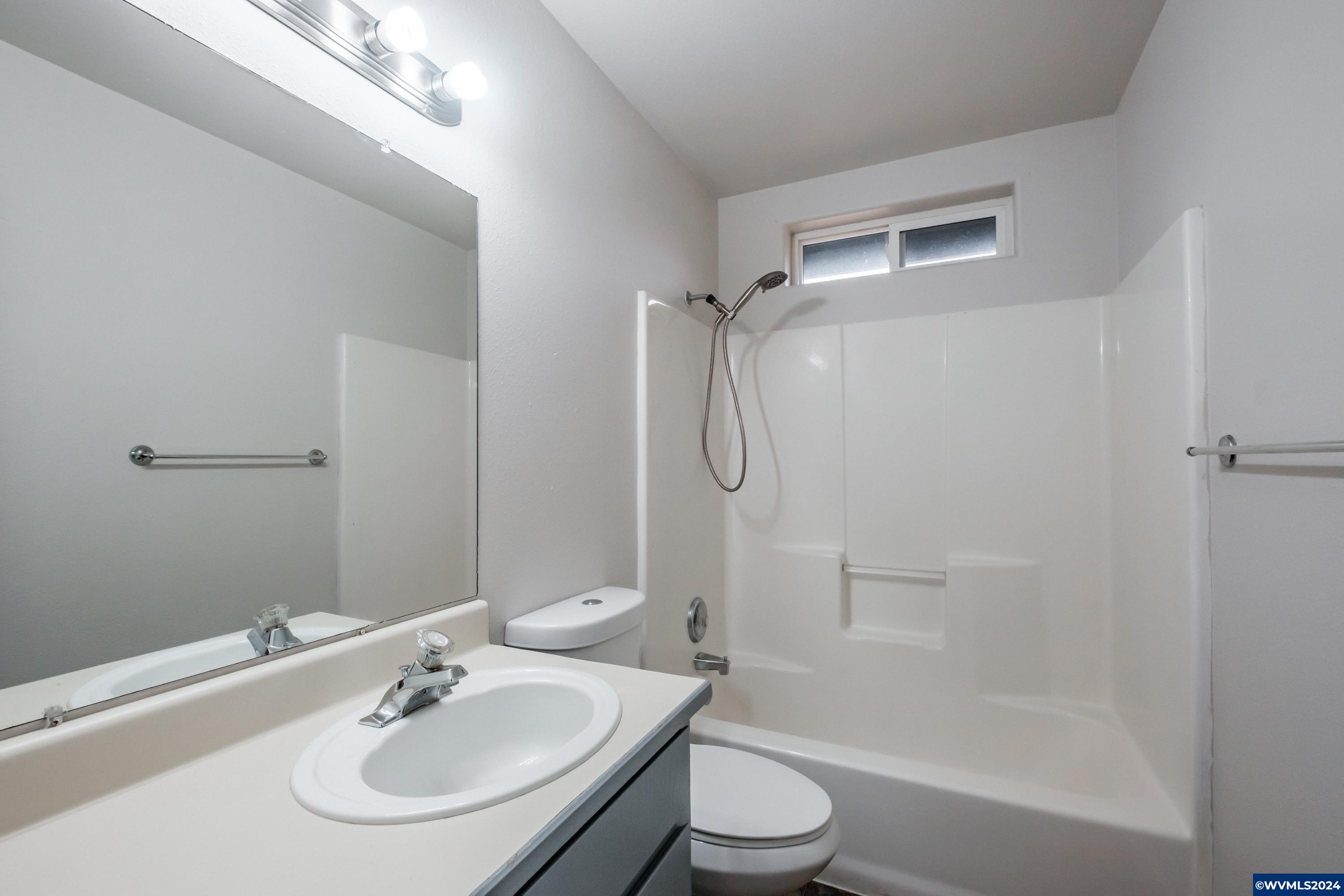 268 Grand Street Independence, OR 97351 - Photo 14 of 37 Gallery Image 14