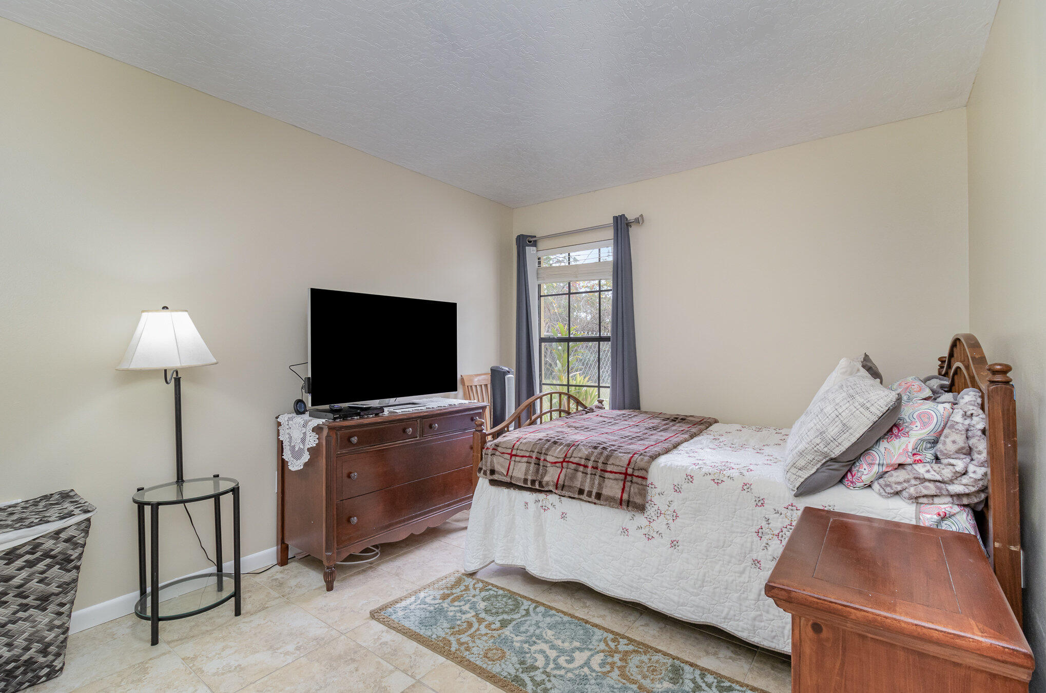 297 Santa Rosa Avenue Southwest Palm Bay, FL 32908 - Photo 17 of 39 017_img_7433-edit