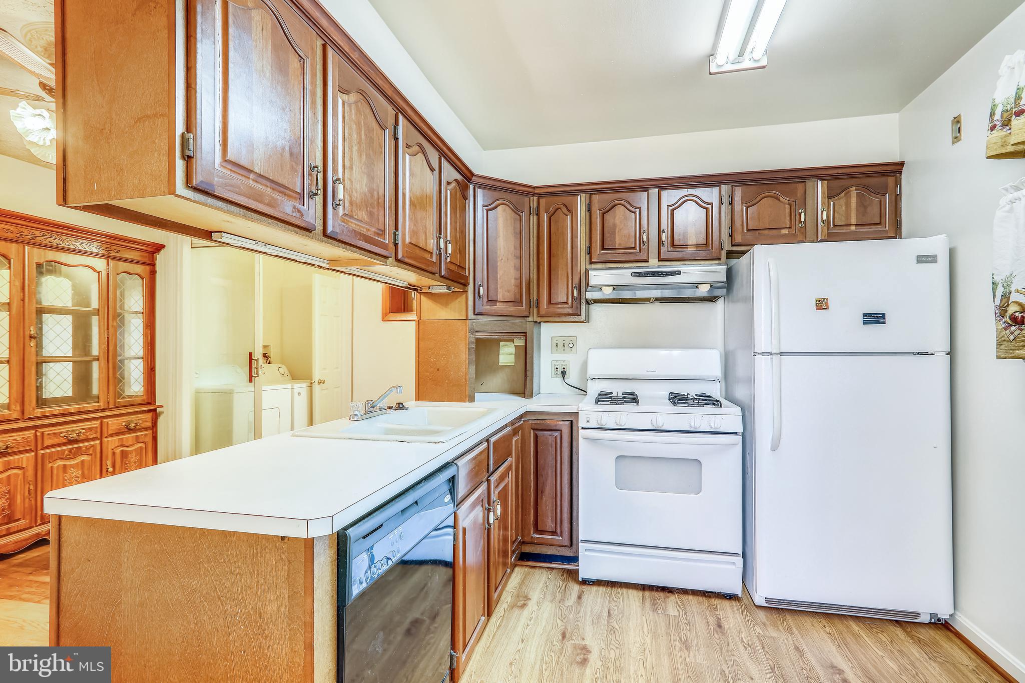 5010 Edgewood Road College Park, MD 20740 - Photo 7 of 20 Kitchen with abundant cabinets
