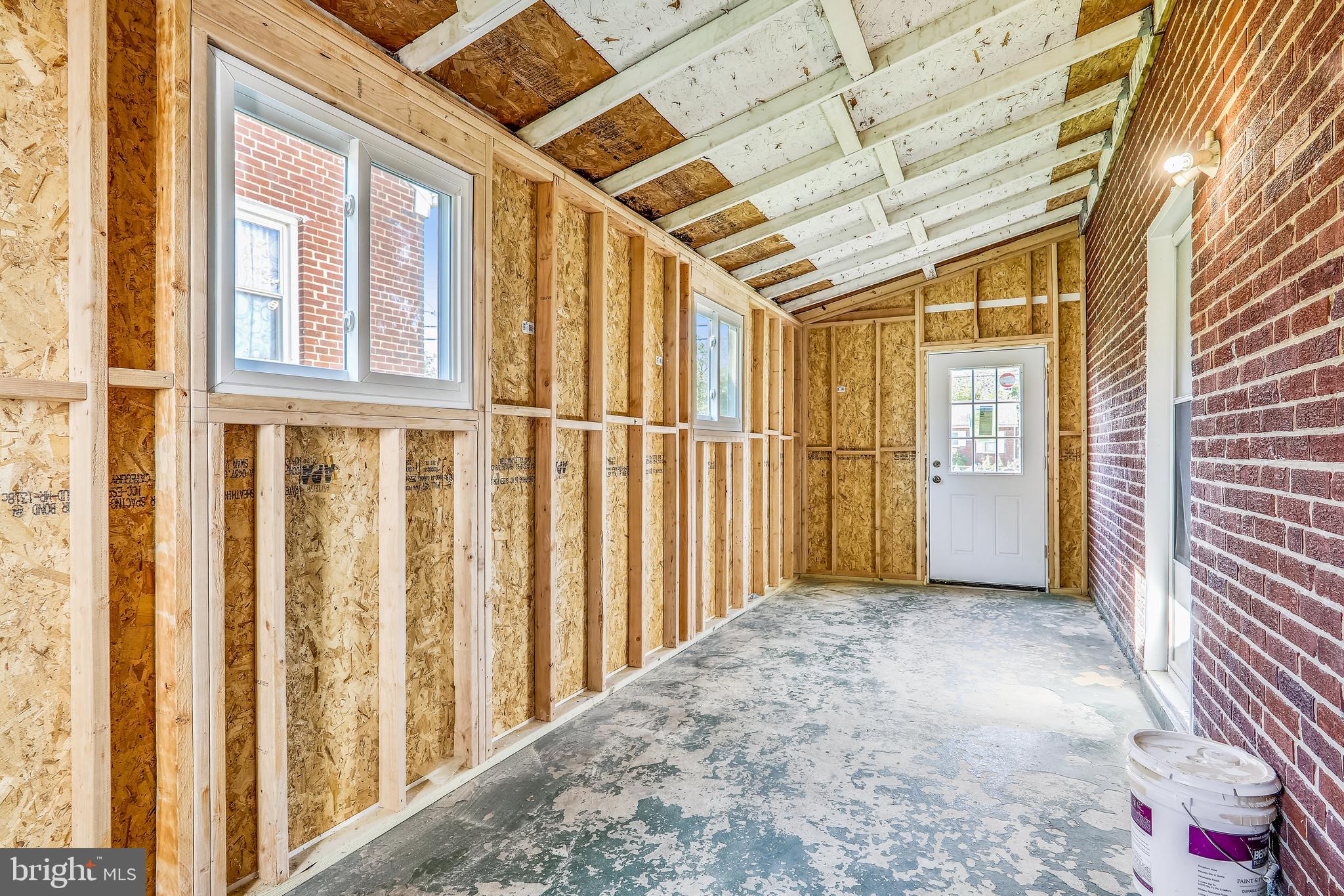 5010 Edgewood Road College Park, MD 20740 - Photo 9 of 20 Main level Den