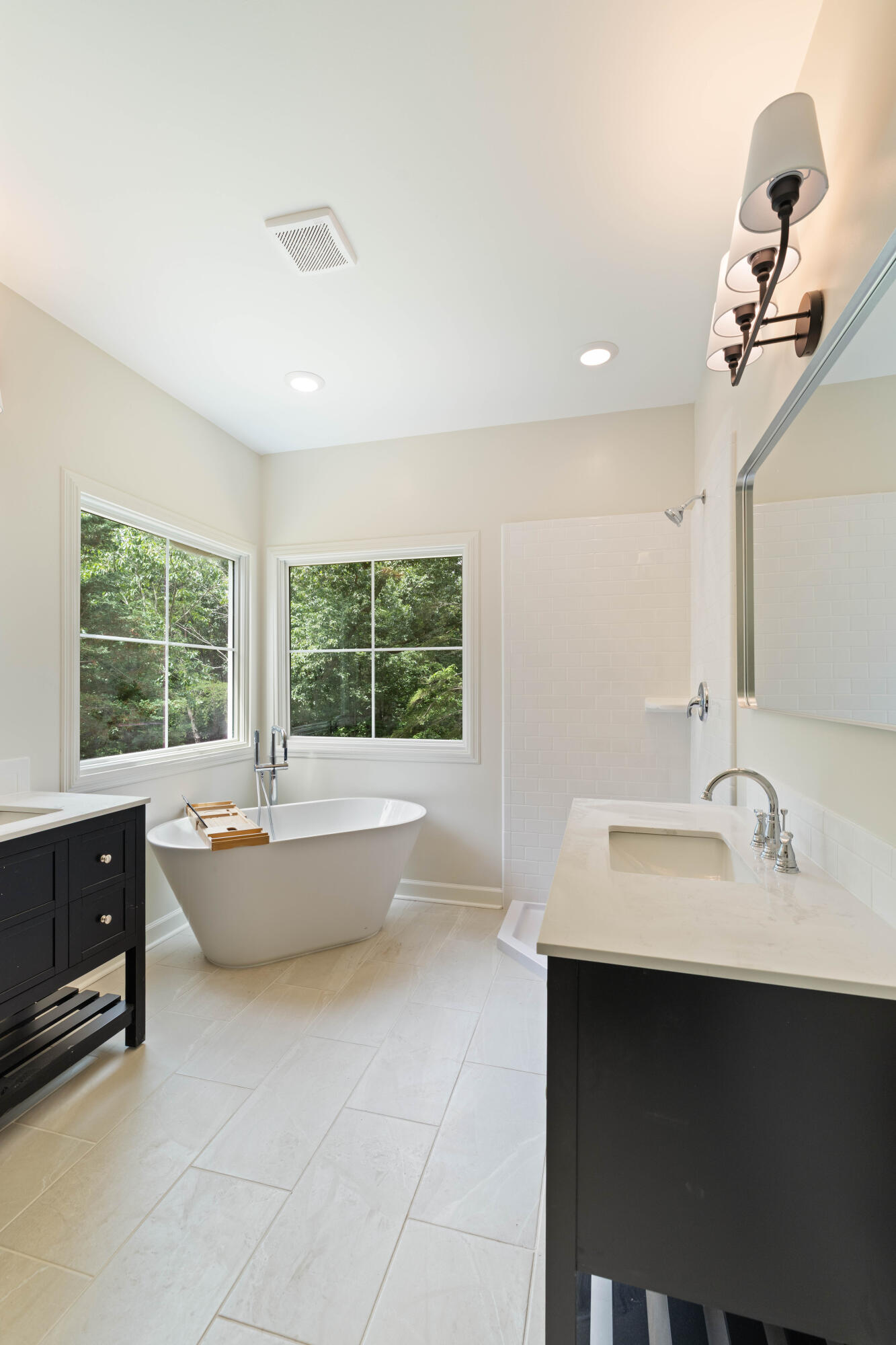 293 Peavine Way Rock Spring, GA 30739 - Photo 21 of 44 Main Bathroom - 1 (1)