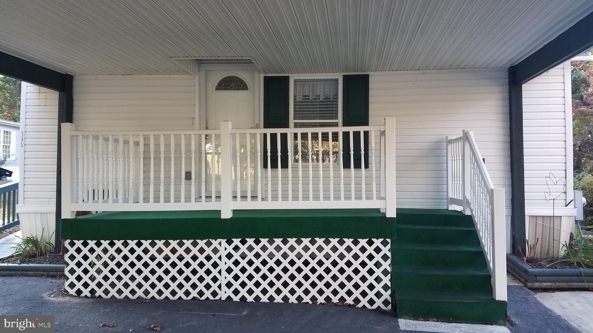 142 Lassiter Circle Finksburg, MD 21048 - Photo 3 of 49 Entrance to Master BR