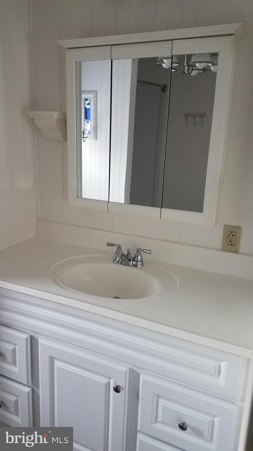 142 Lassiter Circle Finksburg, MD 21048 - Photo 25 of 49 Master Bath