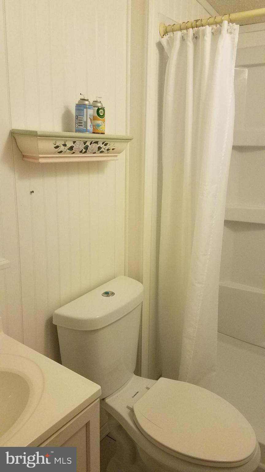 142 Lassiter Circle Finksburg, MD 21048 - Photo 34 of 49 Bathroom