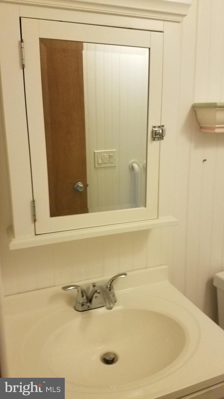 142 Lassiter Circle Finksburg, MD 21048 - Photo 35 of 49 Bathroom