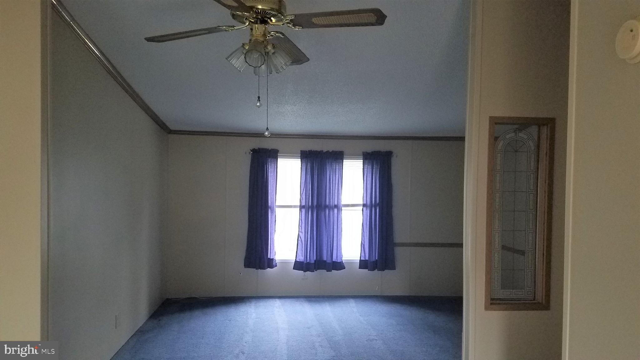 142 Lassiter Circle Finksburg, MD 21048 - Photo 7 of 49 Living Room