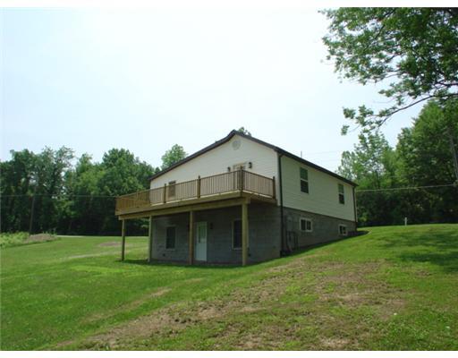 200 Club York Road Uniontown, PA 15401 - Photo 2 of 3 Exterior Back.
