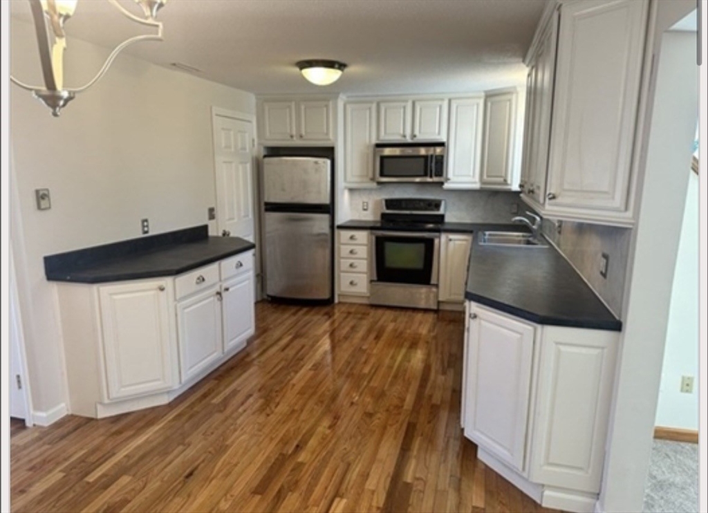 104 Albemarle Road Longmeadow, MA 01106 - Photo 5 of 21