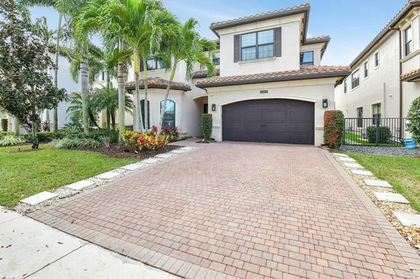 $1,725,000 | 16879 Bridge Crossing Circle, Delray Beach, FL 33446