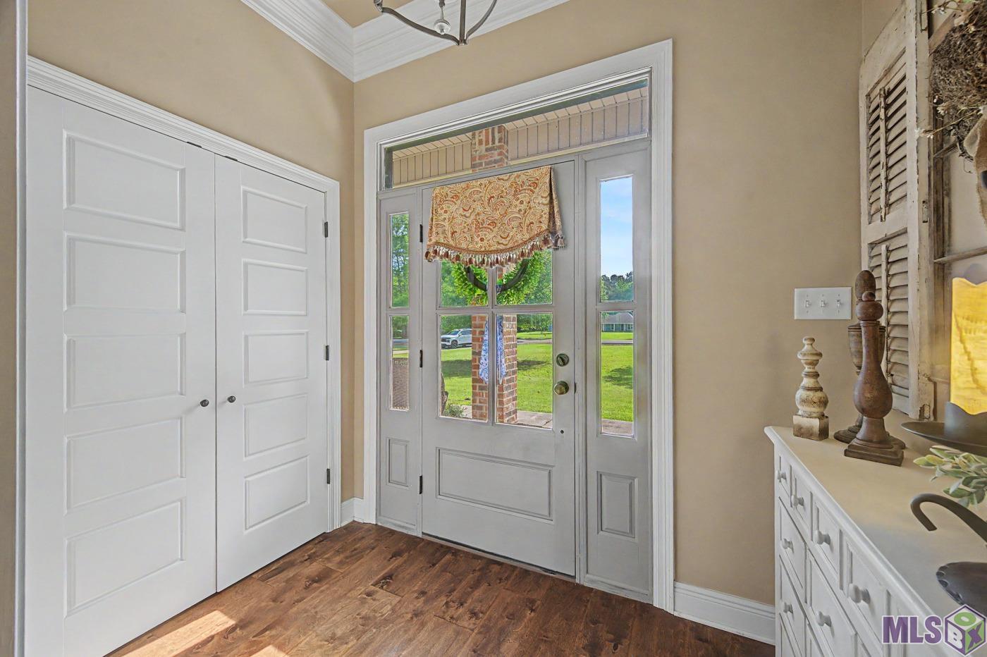 34545 Perkins Road Denham Springs, LA 70706 - Photo 5 of 44