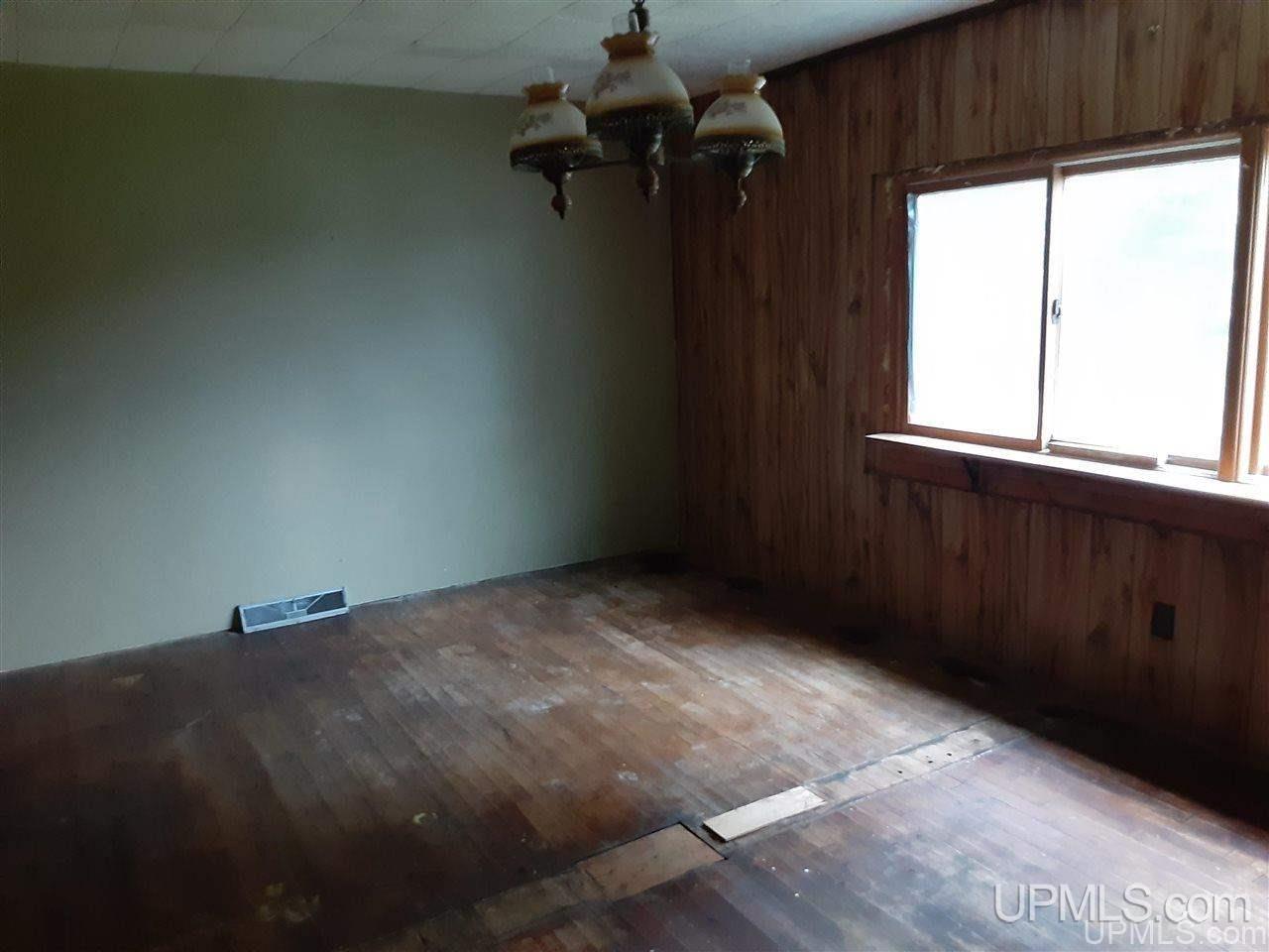 2551 Odanah Road Hurley, WI 54534 - Photo 3 of 26 Gallery Image 3