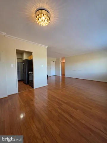 $1,800 | 3701 5th Street South, Unit 406, Arlington, VA 22204