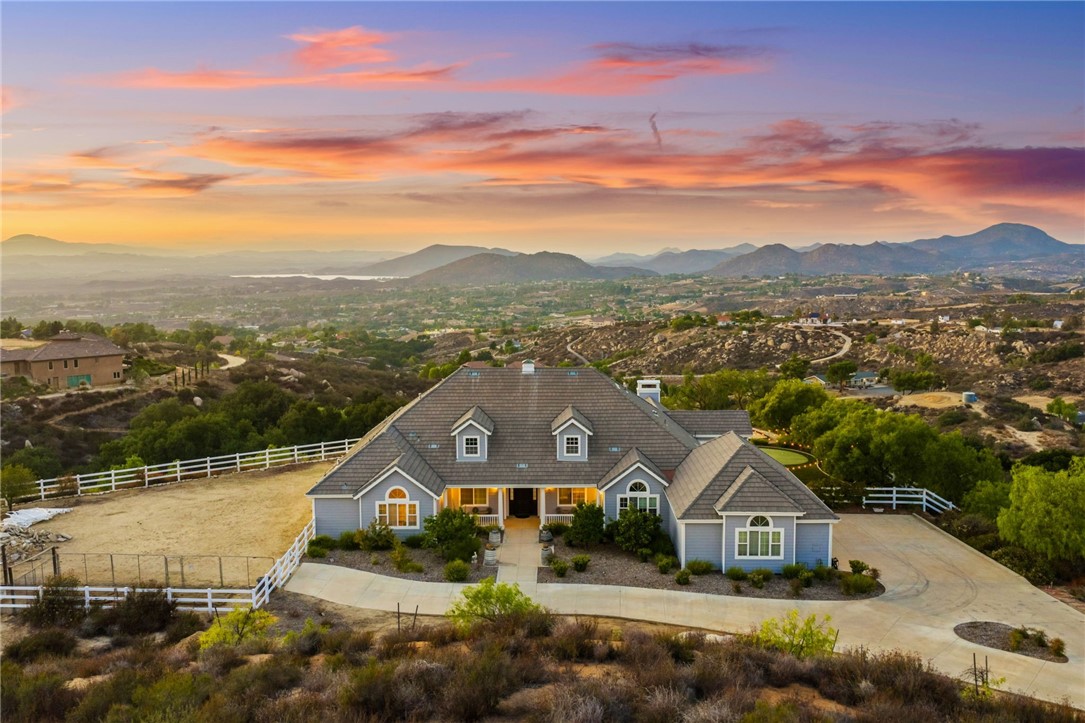 40267 Scanlon Road Temecula, CA 92592 - Photo 59 of 68 a view of houses with a city street