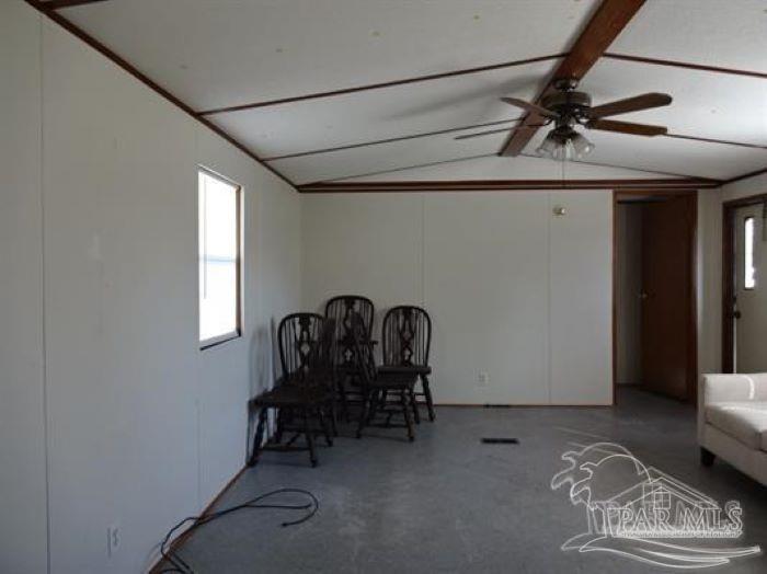 5221 Viking Road Pensacola, FL 32507 - Photo 7 of 10 Gallery Image 7