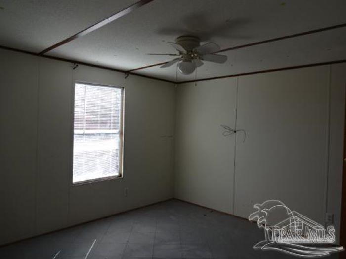 5221 Viking Road Pensacola, FL 32507 - Photo 9 of 10 Gallery Image 9